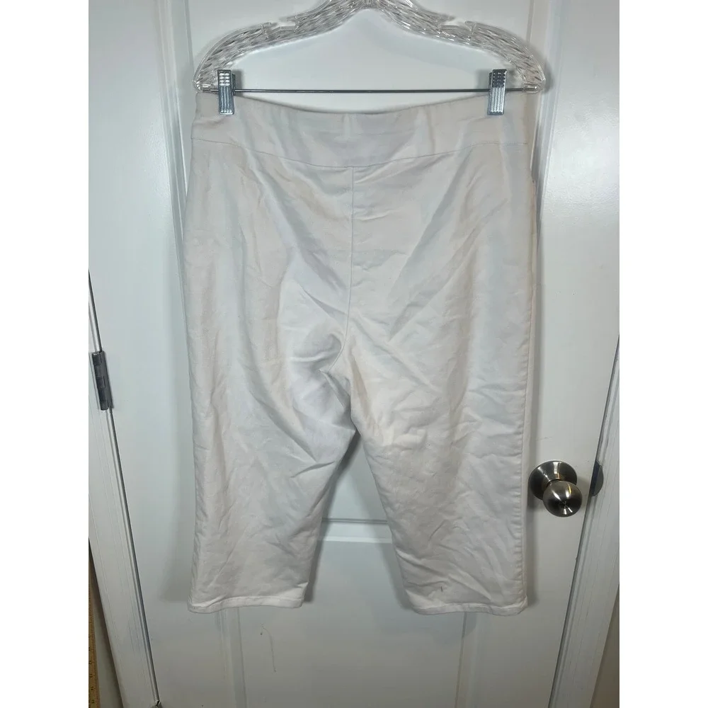 The Effortless Stretch Capri Womens White Pull On Cropped Pants Size 12 Flawed